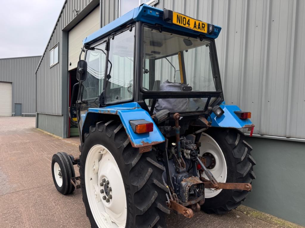 New Holland 4630