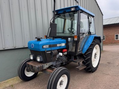 New Holland 4630