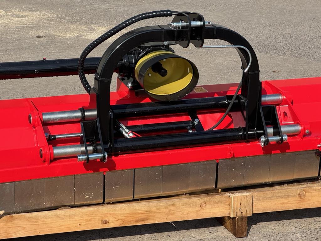 Twose Tornado 245 flail topper