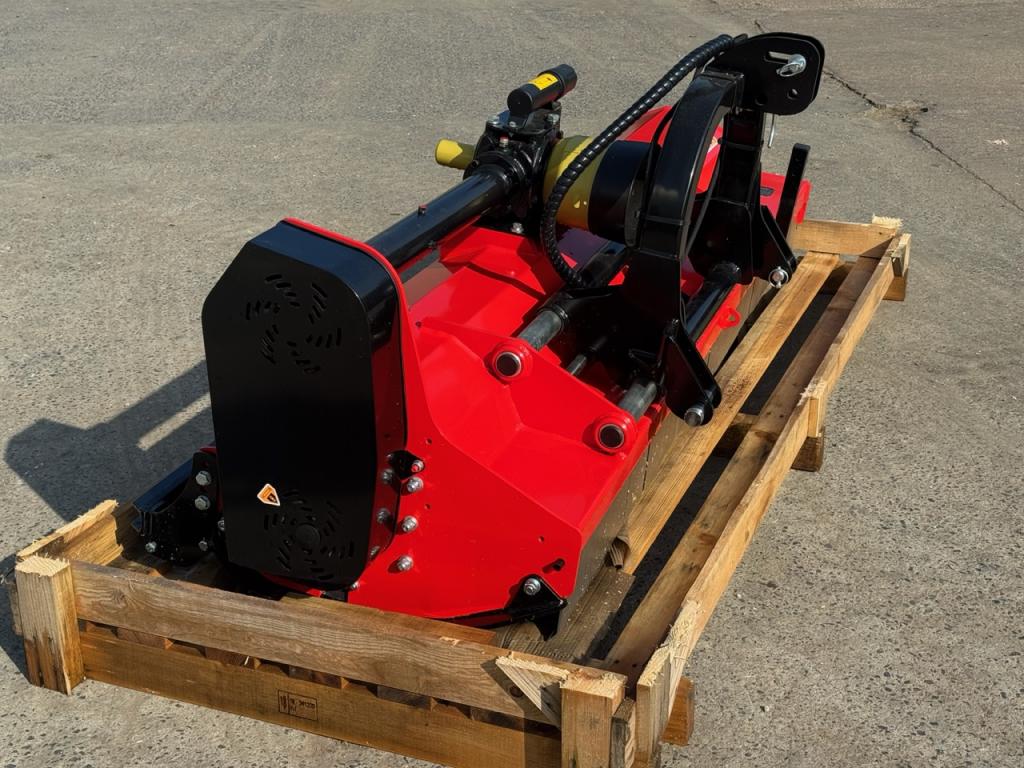 Twose Tornado 245 flail topper