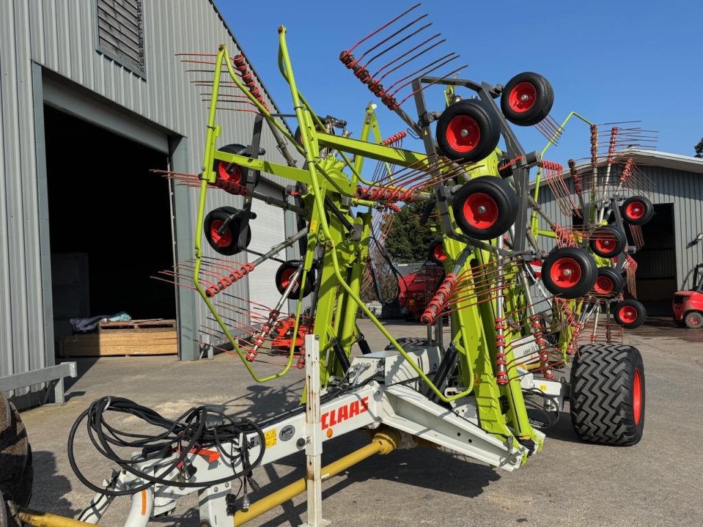Claas Liner 3600 4 rotor rake