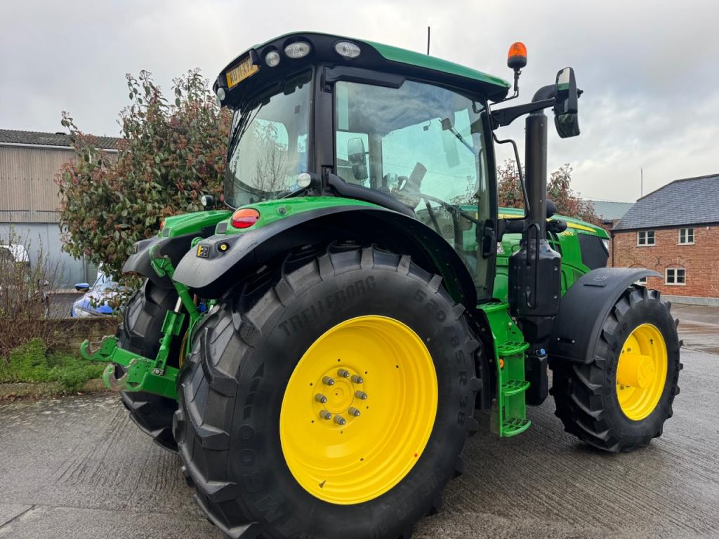 John Deere 6155R