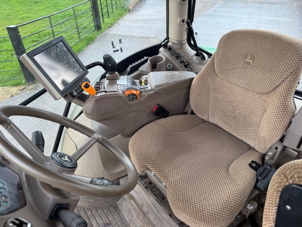 John Deere 6155R