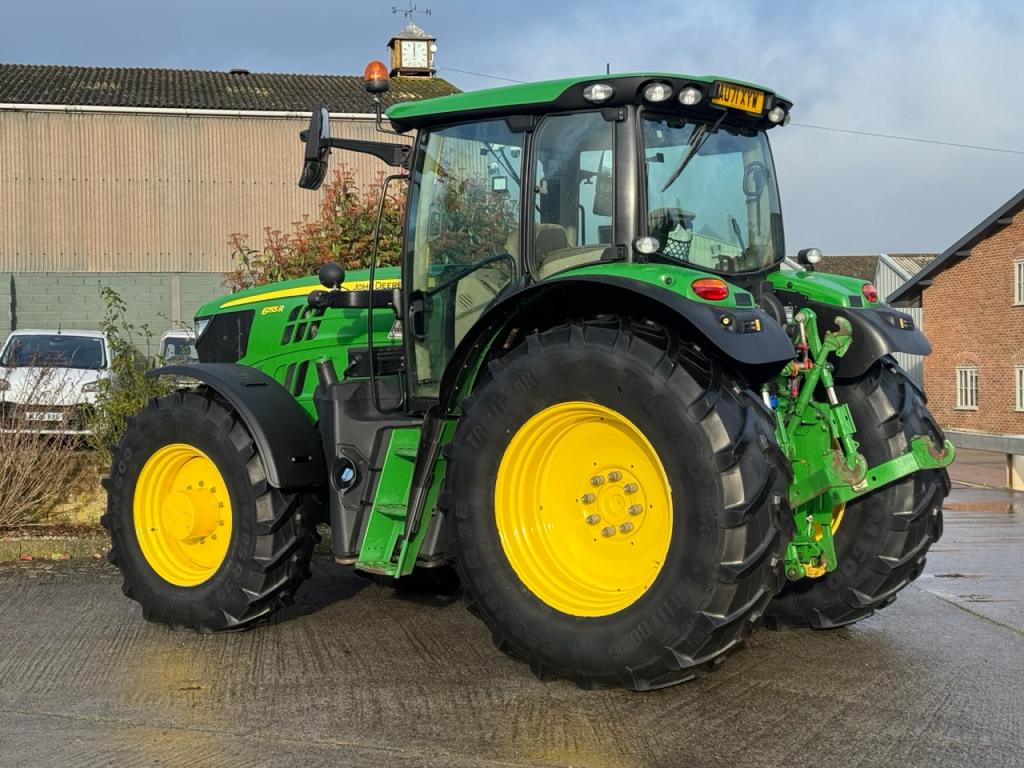 John Deere 6155R