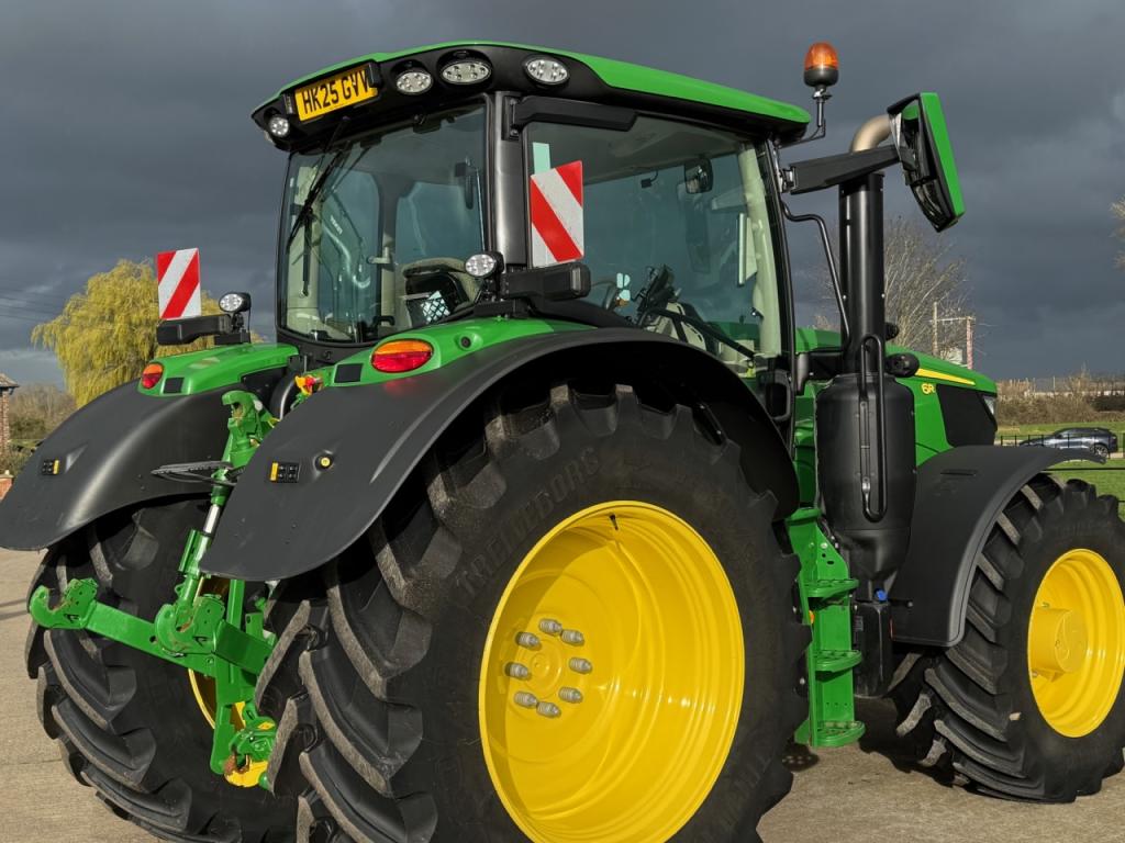 John Deere 6R 185