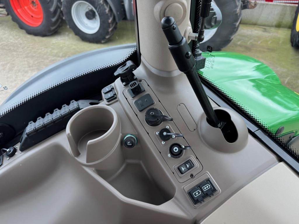 John Deere 6R 185