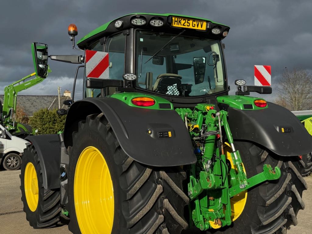 John Deere 6R 185