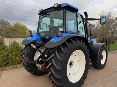 New Holland TS115