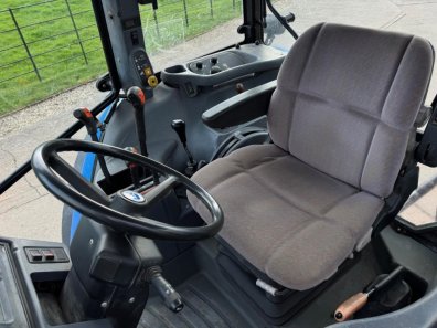 New Holland TS115