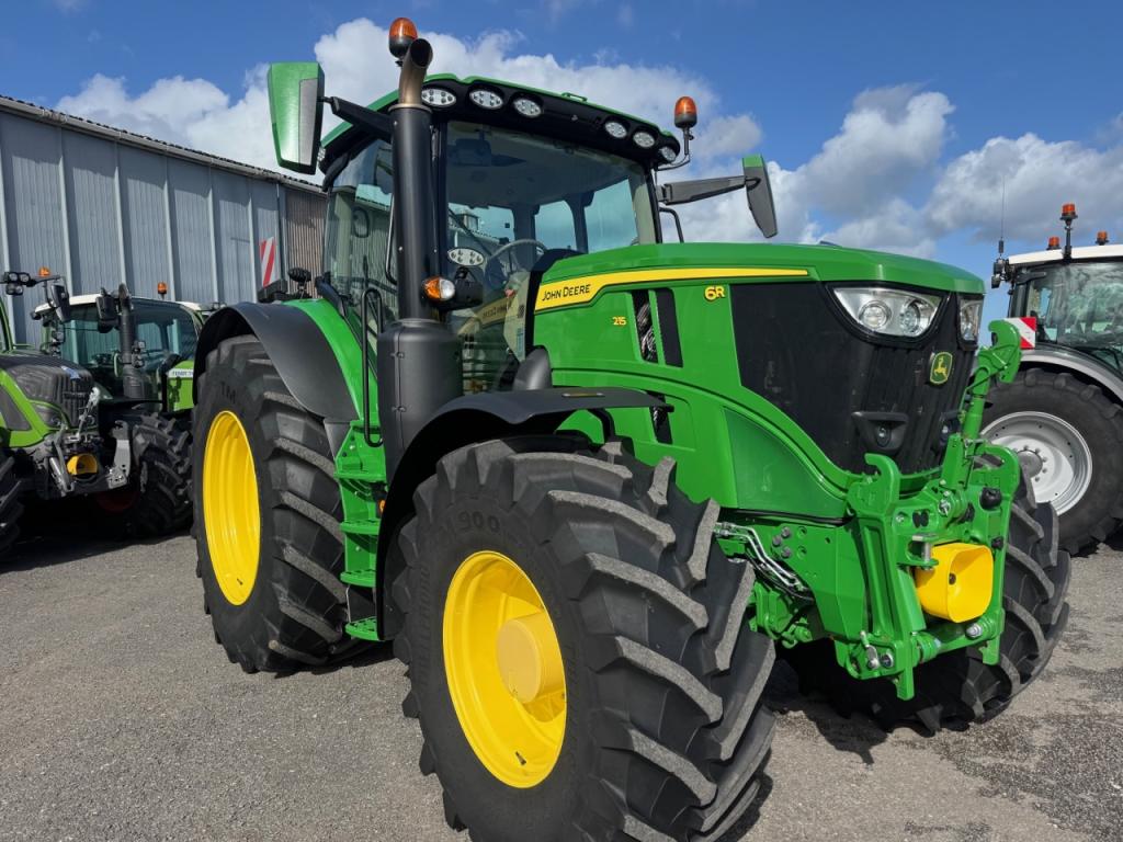 John Deere 6R 215