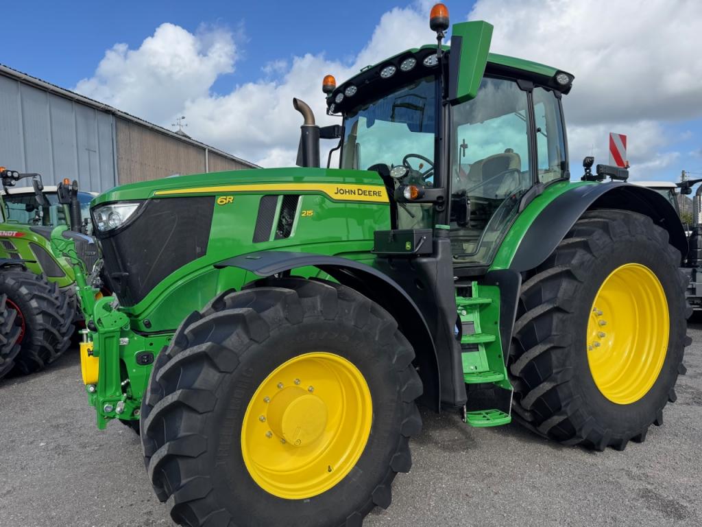 John Deere 6R 215