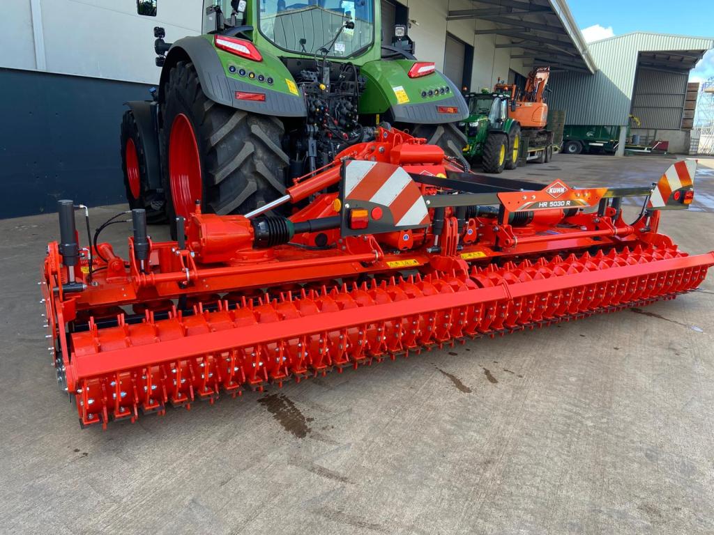 Kuhn HR 5030 R 5 Metre power harrow