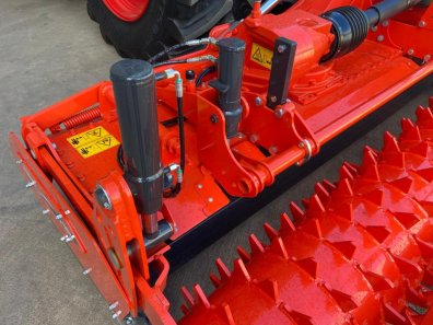 Kuhn HR 5030 R 5 Metre power harrow