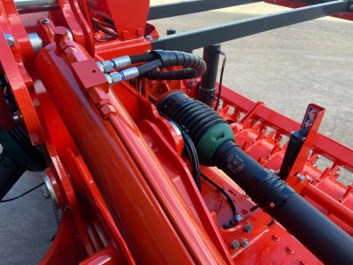 Kuhn HR 5030 R 5 Metre power harrow