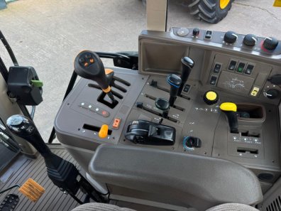 John Deere 6930 Standard