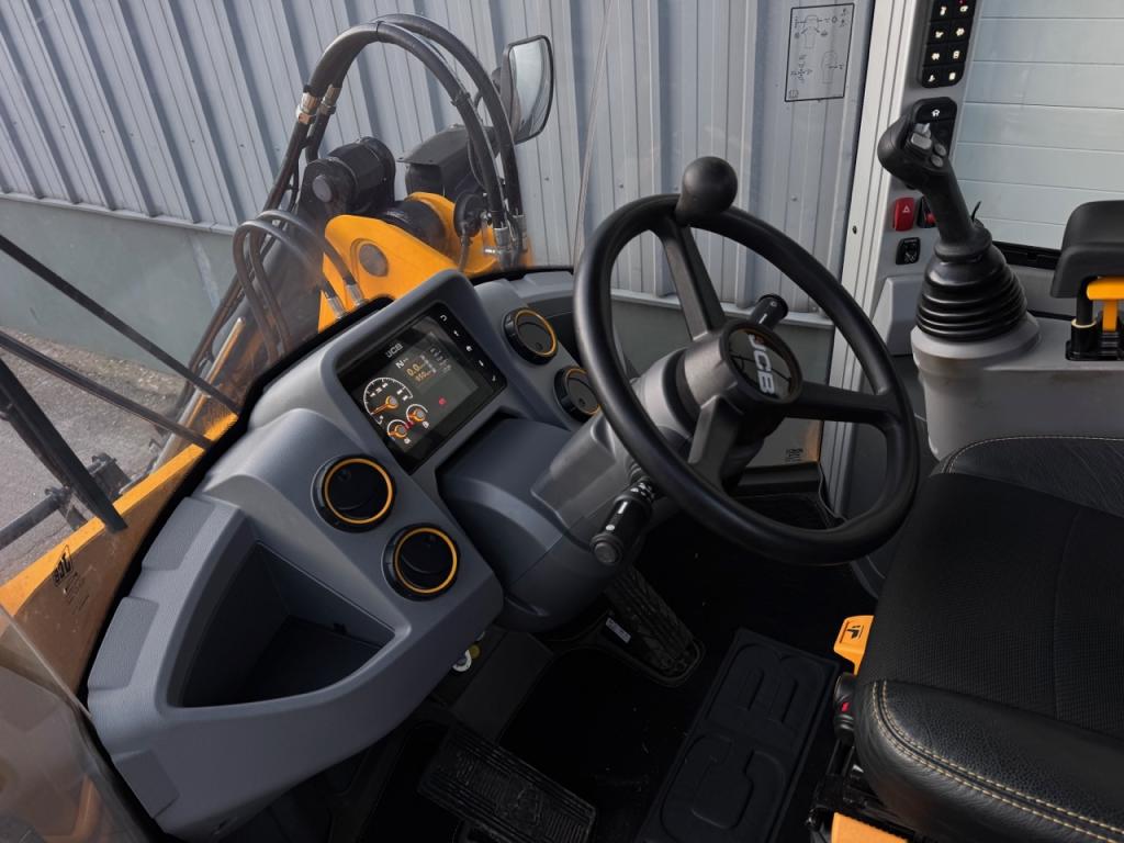 JCB 419S