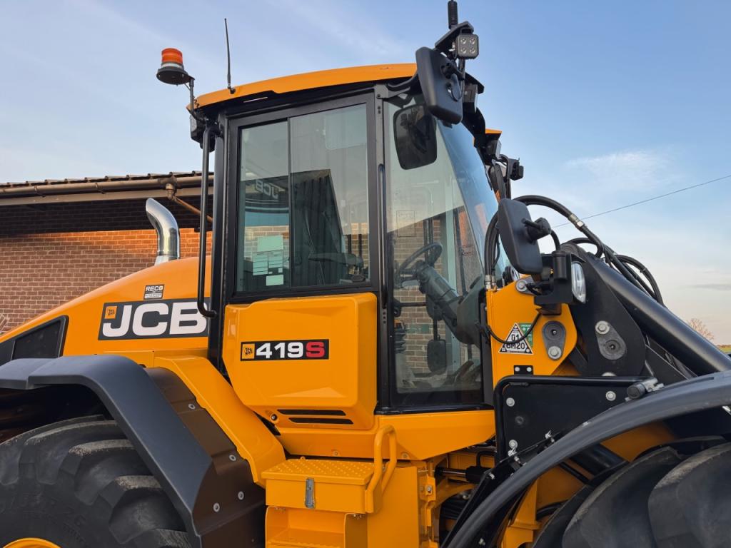JCB 419S