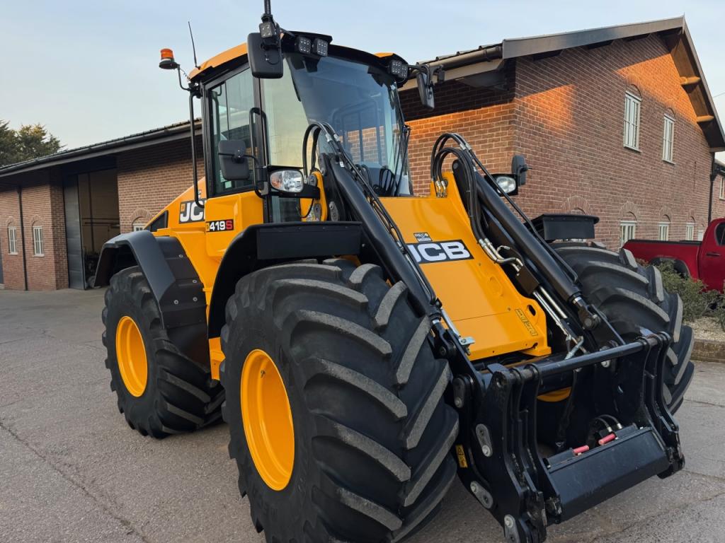 JCB 419S