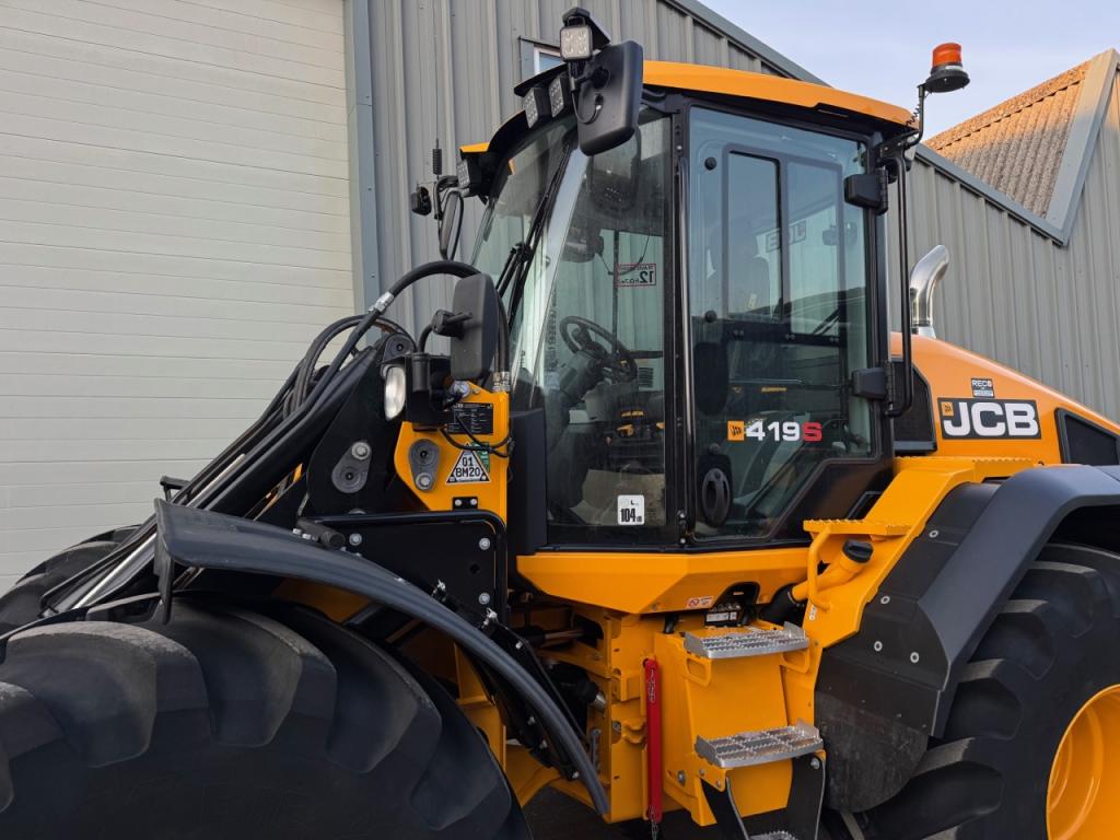 JCB 419S