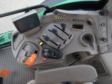John Deere 6210R