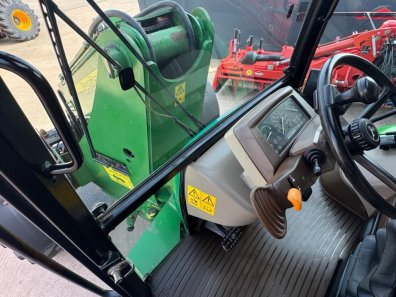John Deere 3800