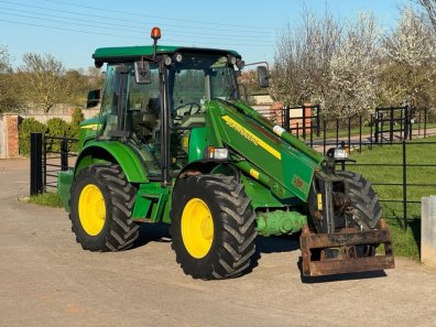 John Deere 3800