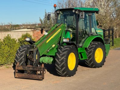John Deere 3800
