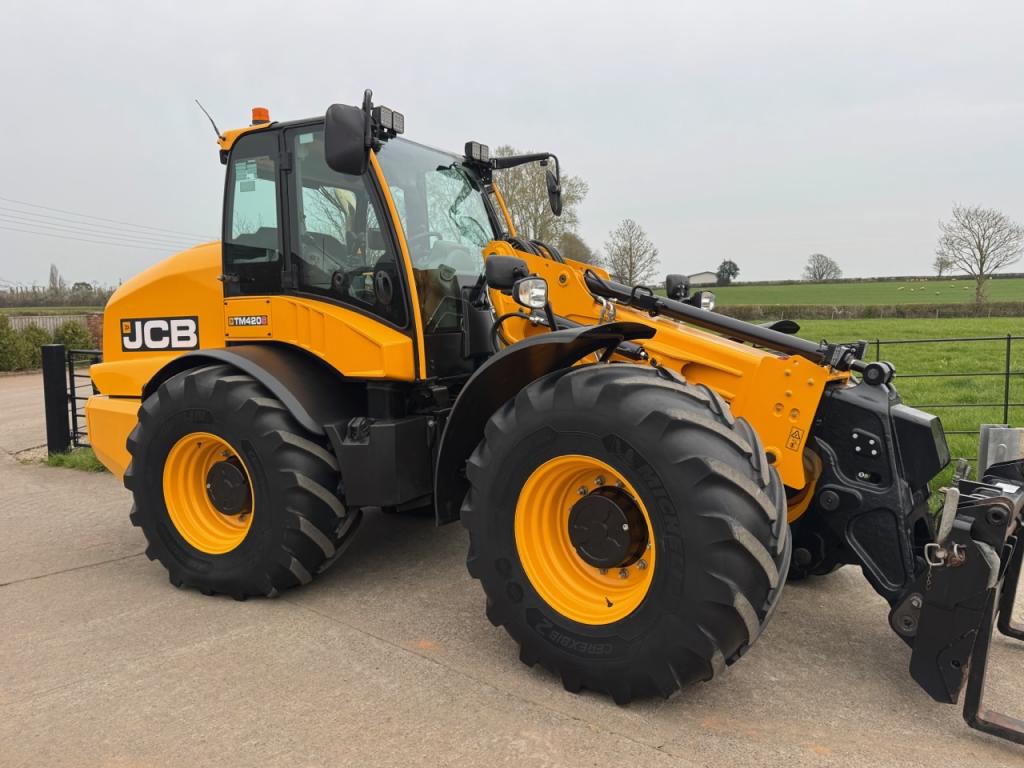 JCB 420S