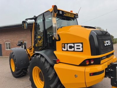 JCB 420S