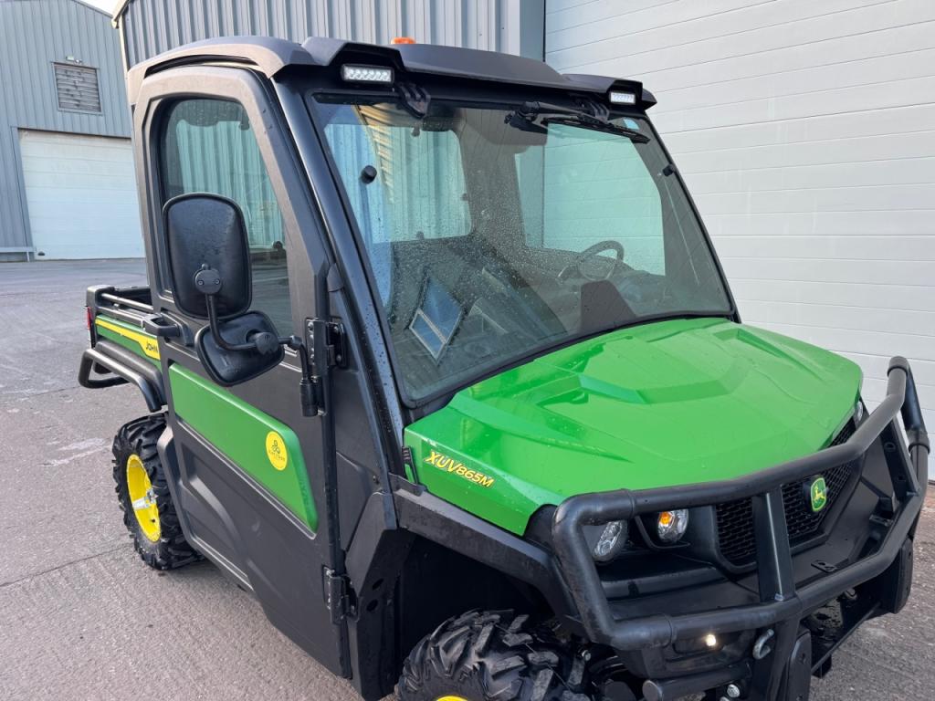 John Deere 865M Gator