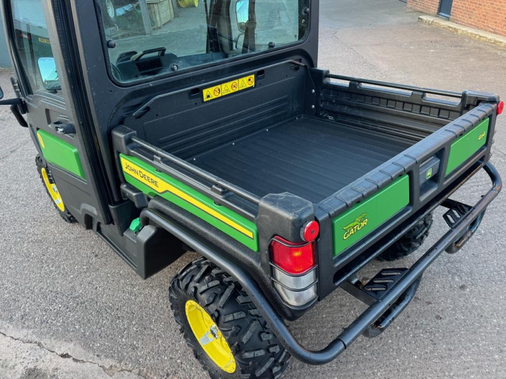 John Deere 865M Gator