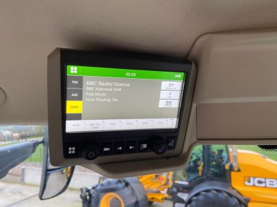 John Deere 6R 215