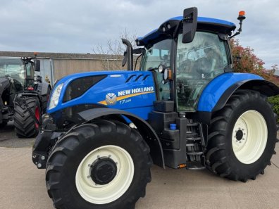 New Holland T7.225