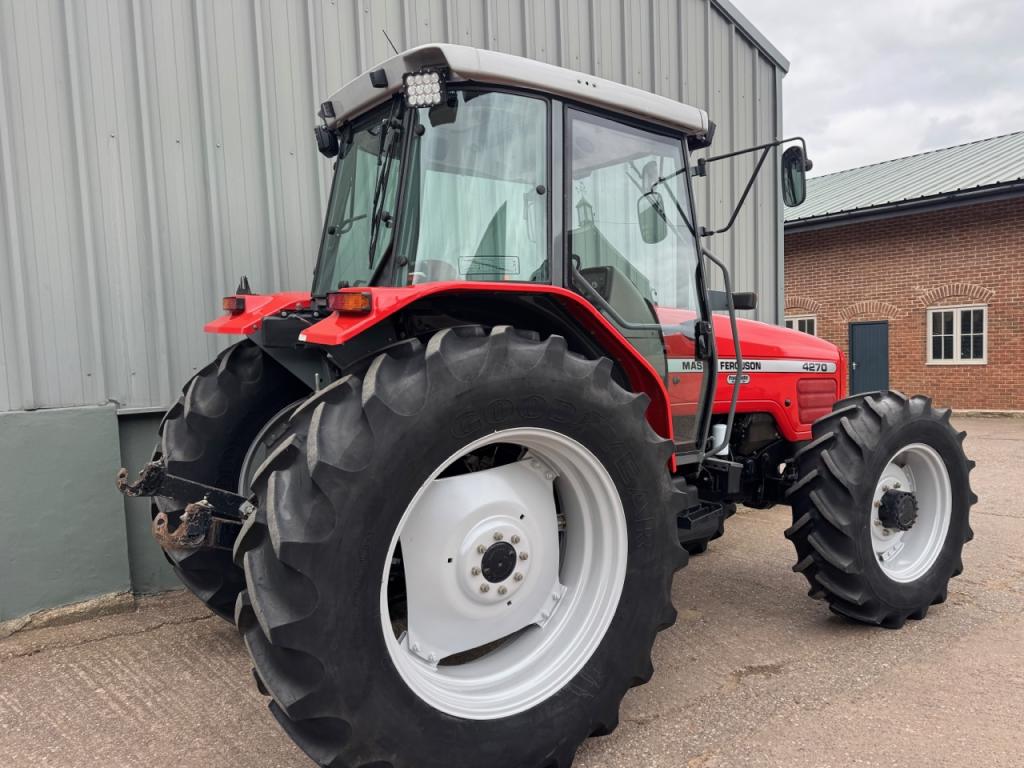Massey Ferguson 4270