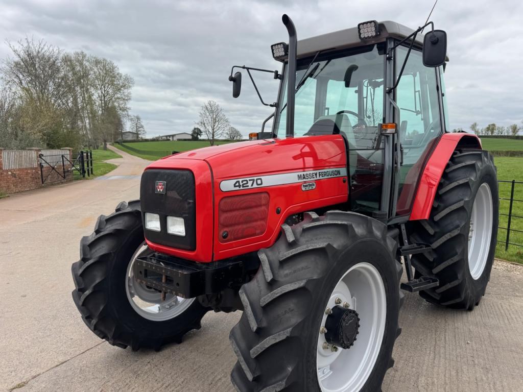 Massey Ferguson 4270