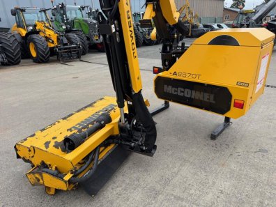 McConnel PA 6570T hedge trimmer