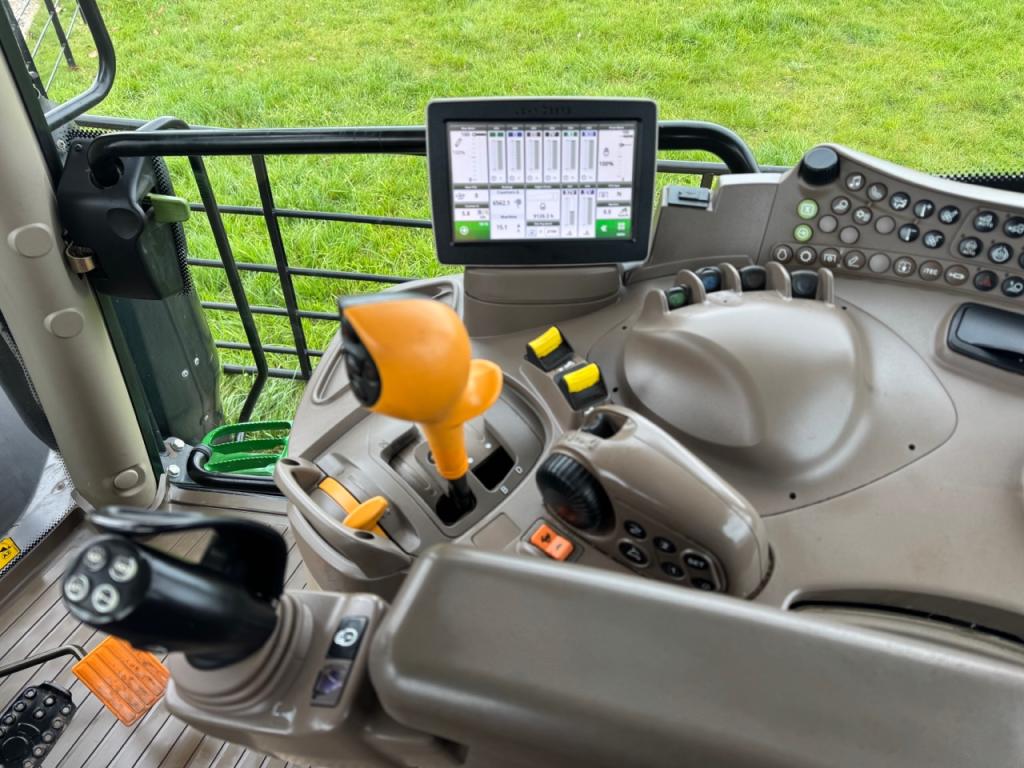 John Deere 6155R