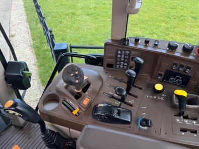 John Deere 6320