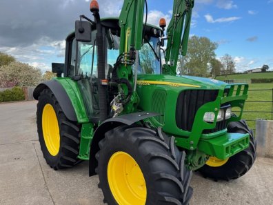 John Deere 6320