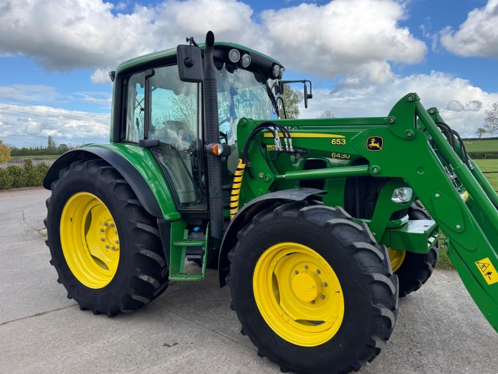John Deere 6430