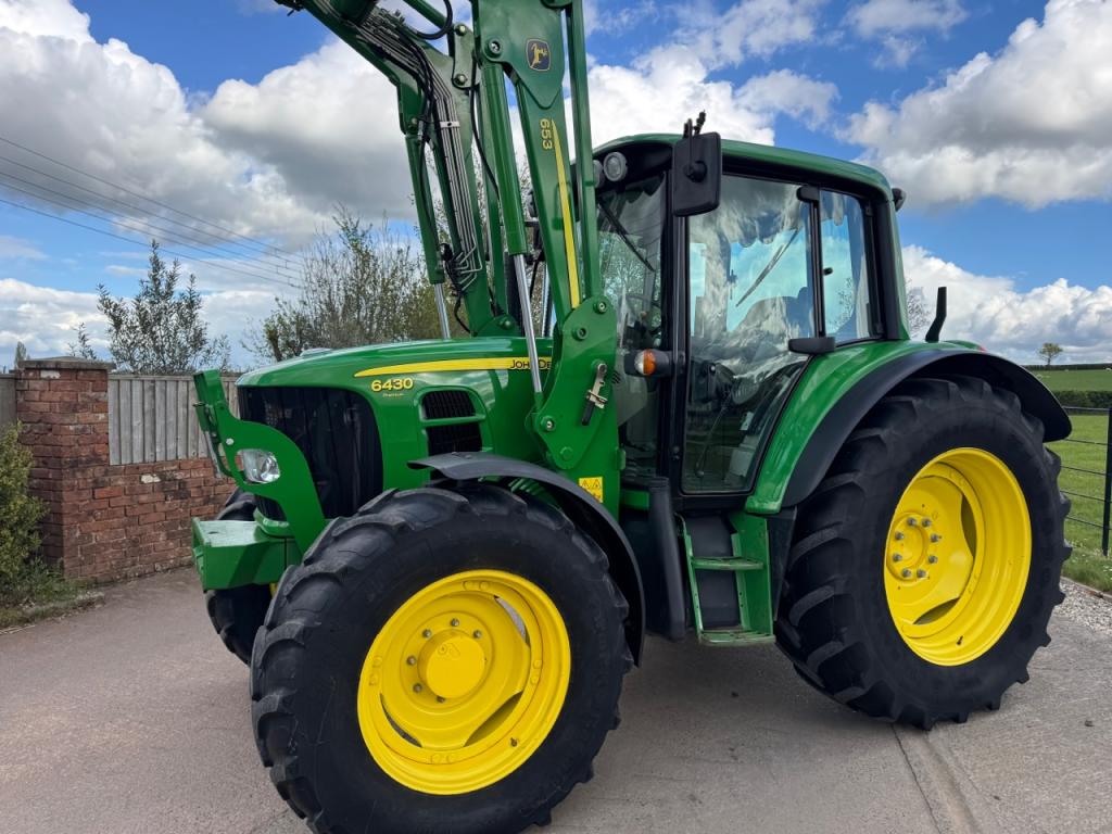 John Deere 6430