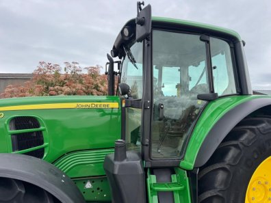John Deere 6830 Standard