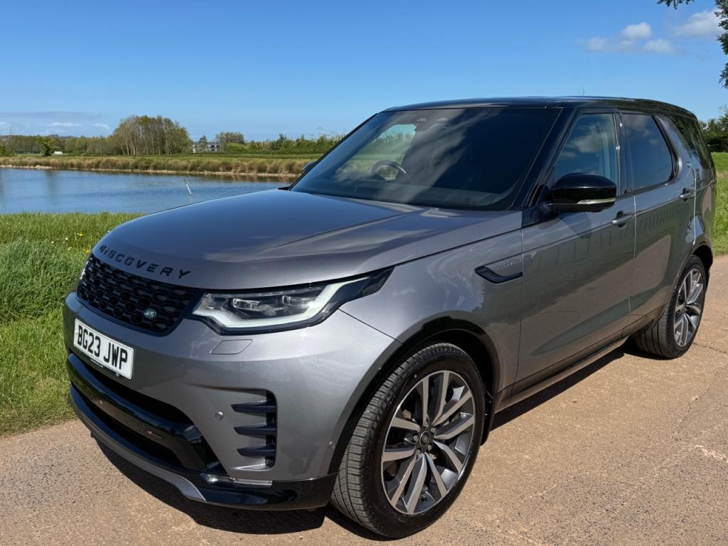 Land Rover Discovery SE R-Dynamic Commercial D300 Diesel