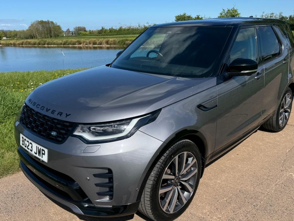 Land Rover Discovery SE R-Dynamic Commercial D300 Diesel