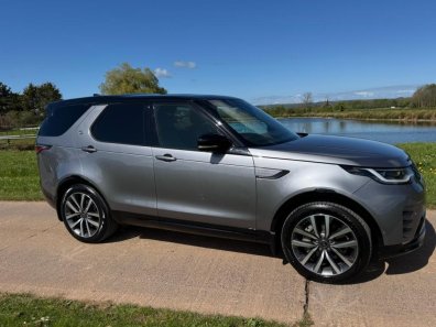 Land Rover Discovery SE R-Dynamic Commercial D300 Diesel