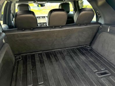 Land Rover Discovery SE R-Dynamic Commercial D300 Diesel
