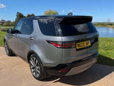 Land Rover Discovery SE R-Dynamic Commercial D300 Diesel