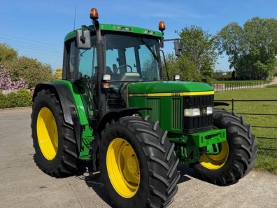 John Deere 6410