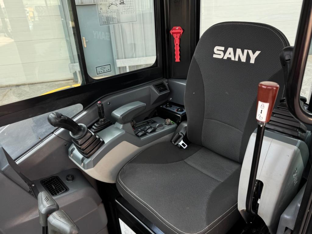 SANY SY50U digger