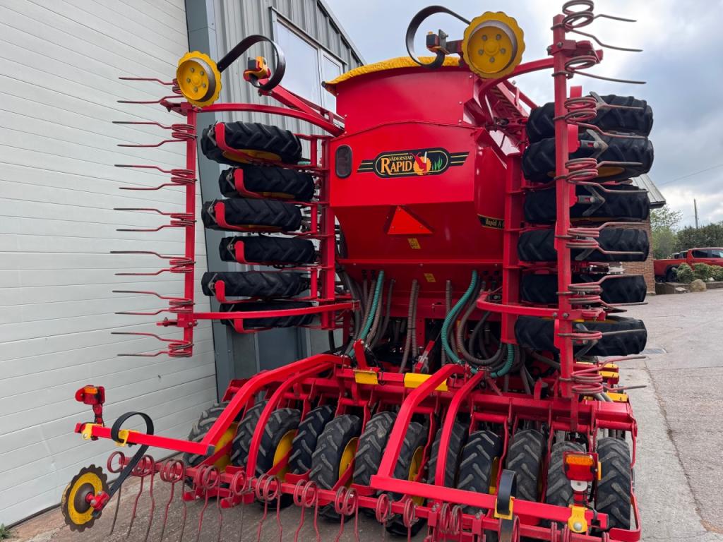 Vaderstad Rapid 600S drill